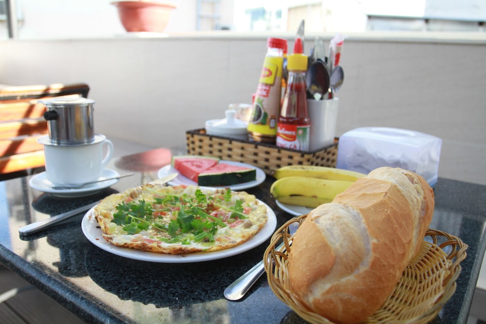 Ngoc Minh Hotel 53/69