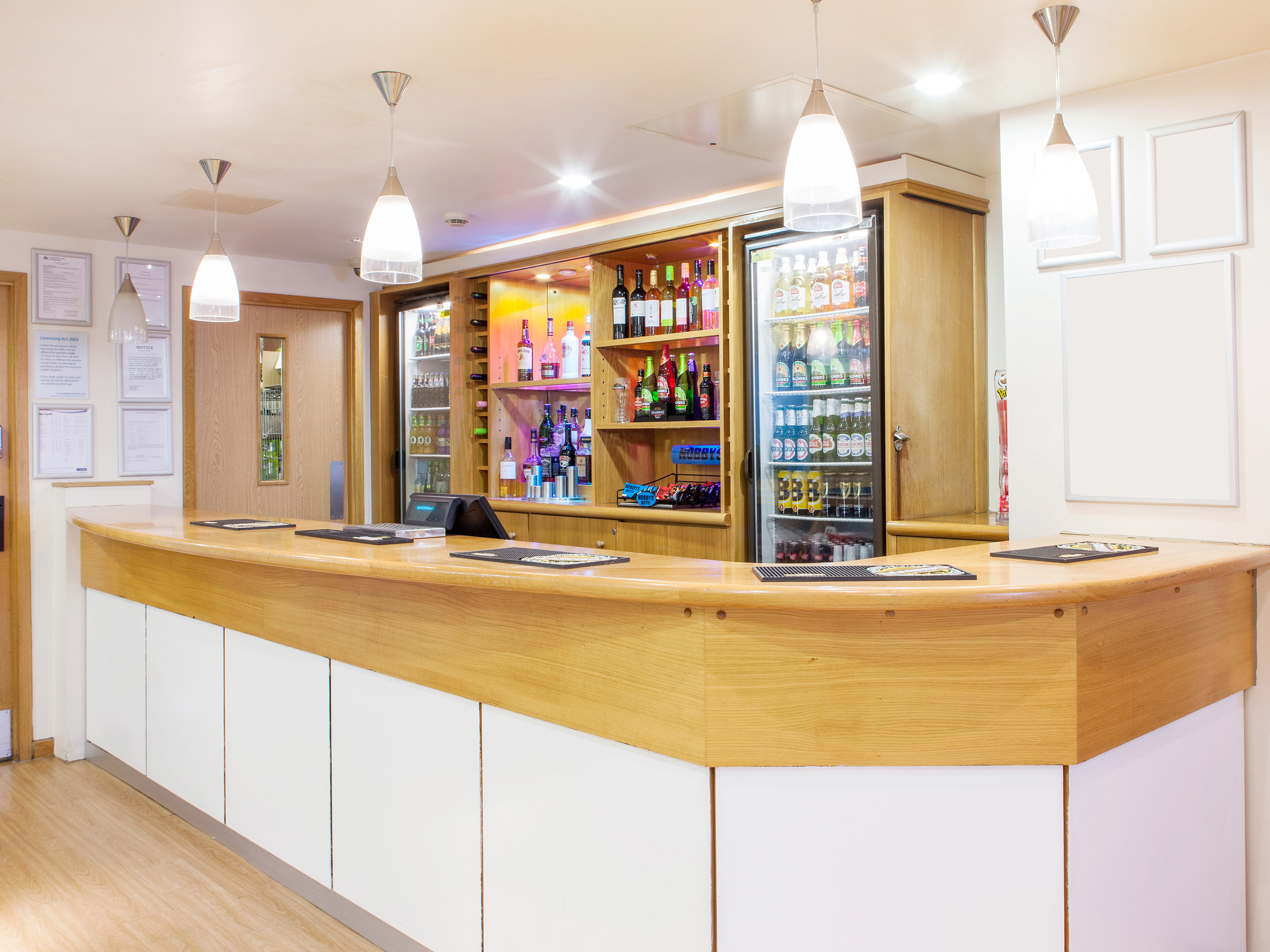 Travelodge London Feltham 7/29