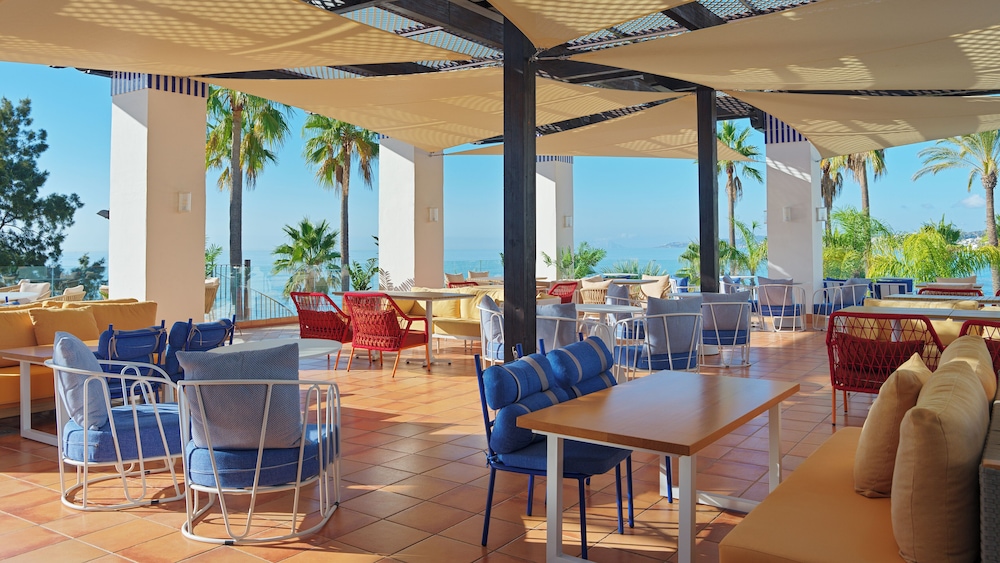 H10 Estepona Palace 31/50