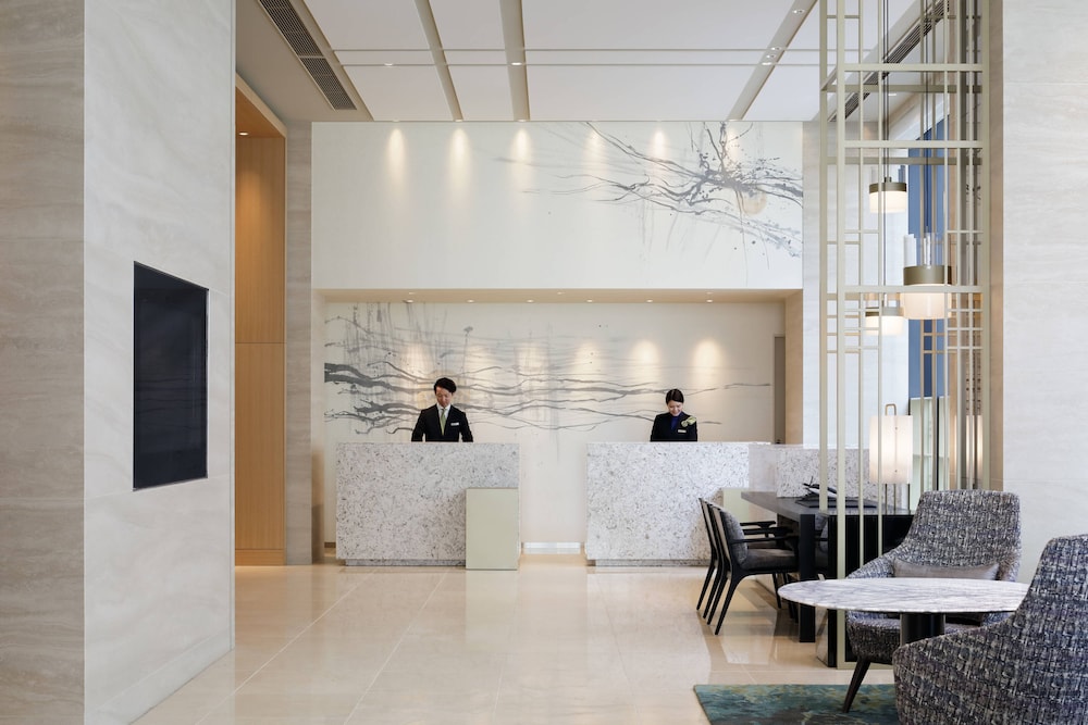 Courtyard By Marriott Osaka Honmachi 46/47
