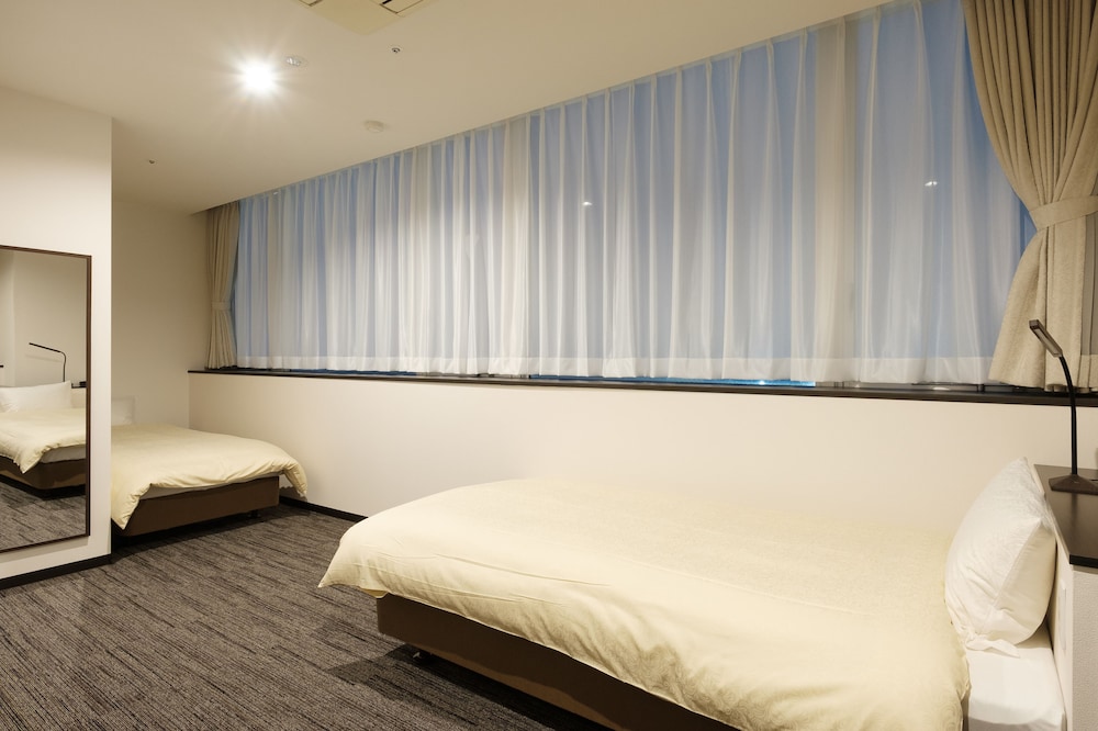THE PREMIUM HOTEL IN RINKU 32/57