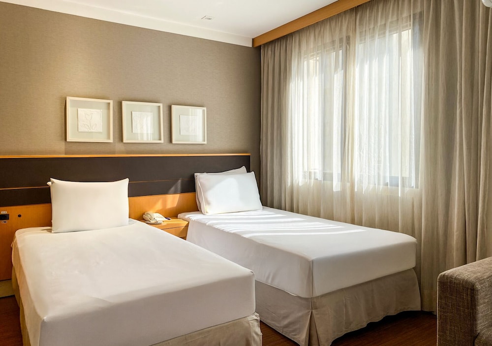 Standard, Twin Beds