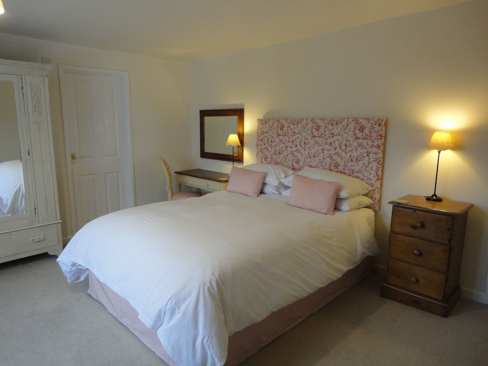 The Heritage Bed & Breakfast 7/26