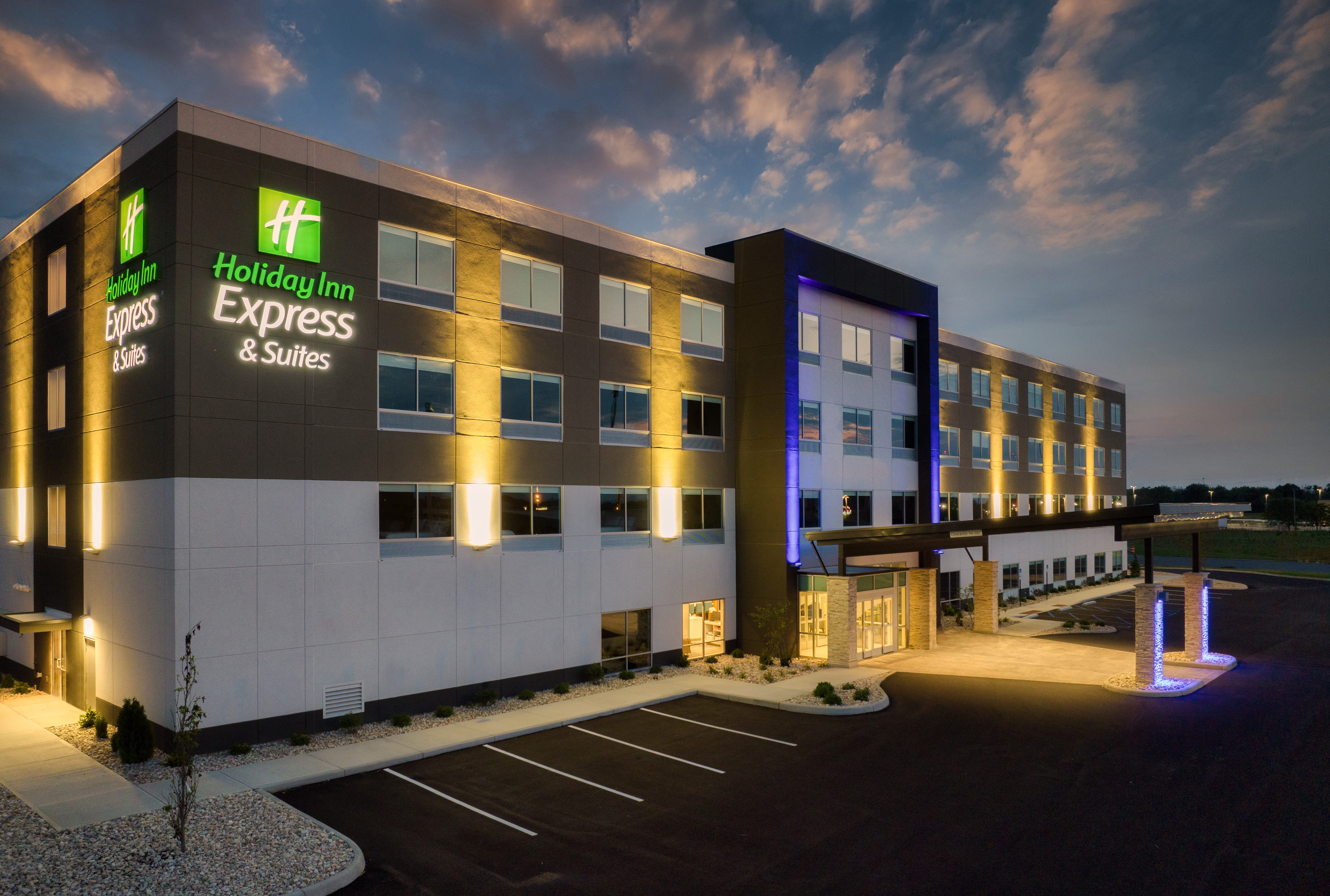 Holiday Inn Express & Suites Lima, an IHG Hotel 1/44