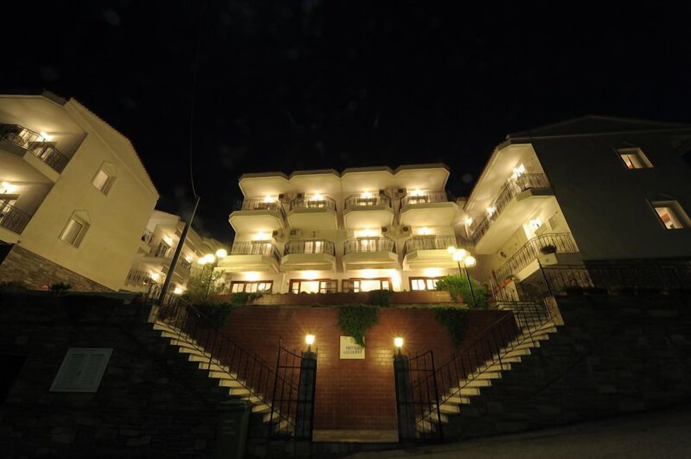 Lazaridis Luxury Apartments 1/29
