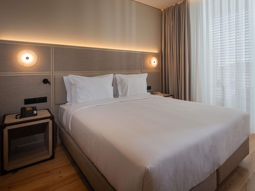 Mercure Ponta Delgada Azores 12/50