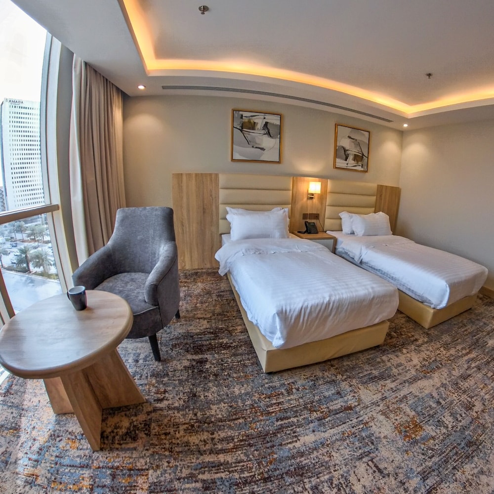 DELUXE, TWIN BEDS