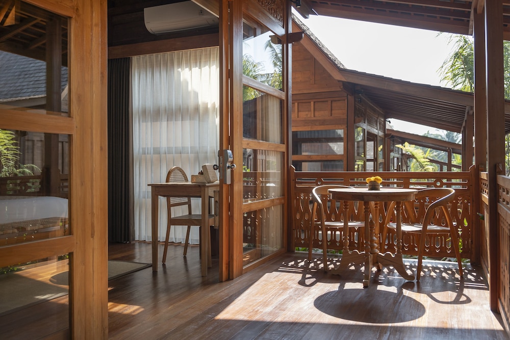 Unagi Wooden Villas by Emana 60/74