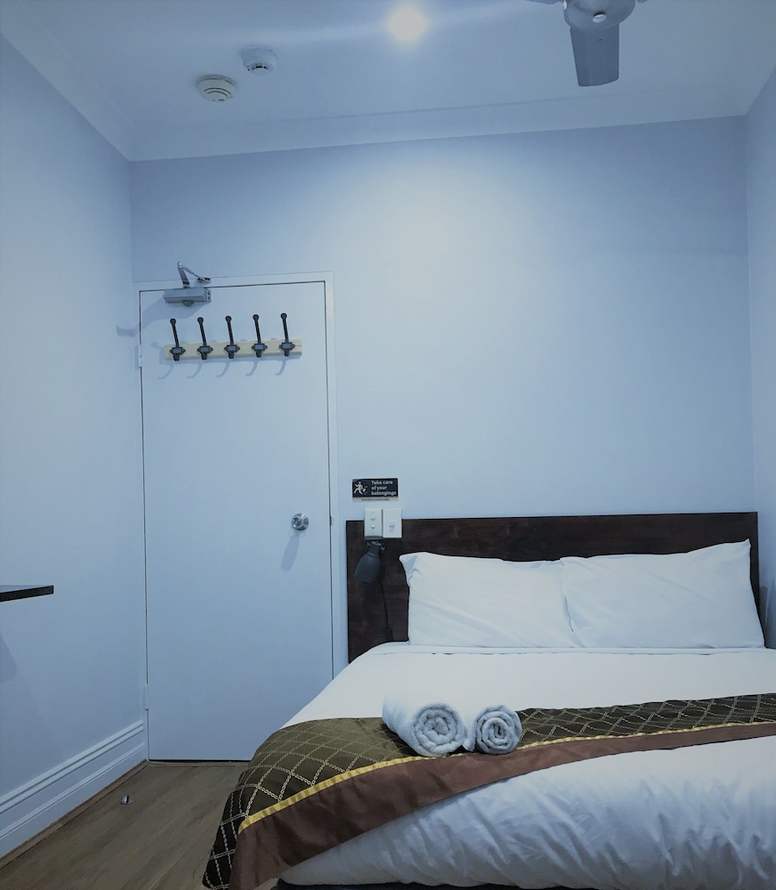 Newtown Cozystays 14/60