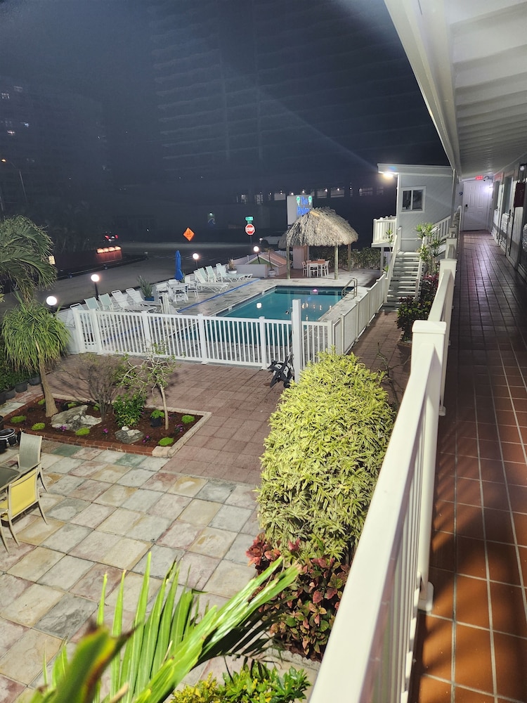 The Palms On Ocean 65/69