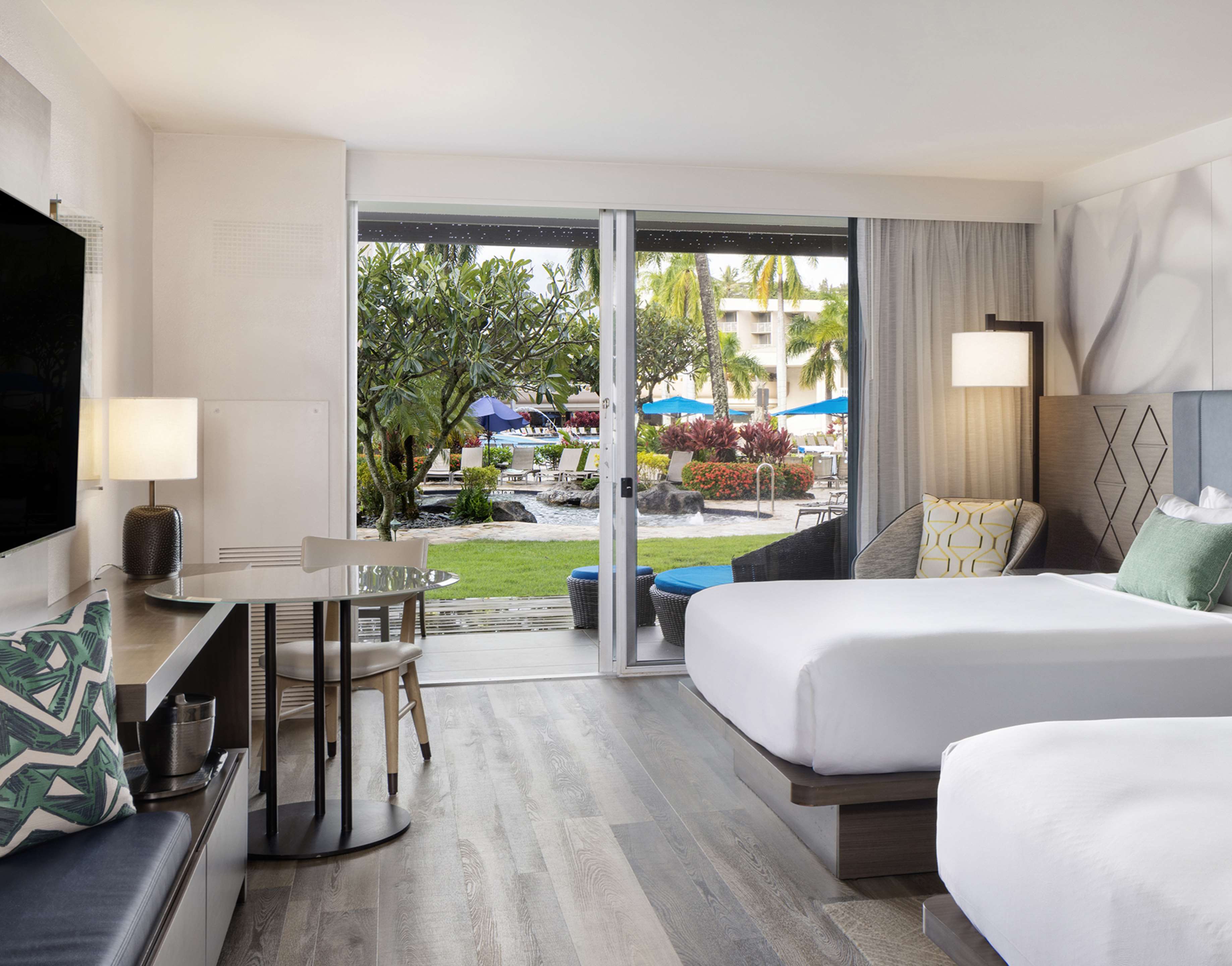 Deluxe, 2 Queen Beds
