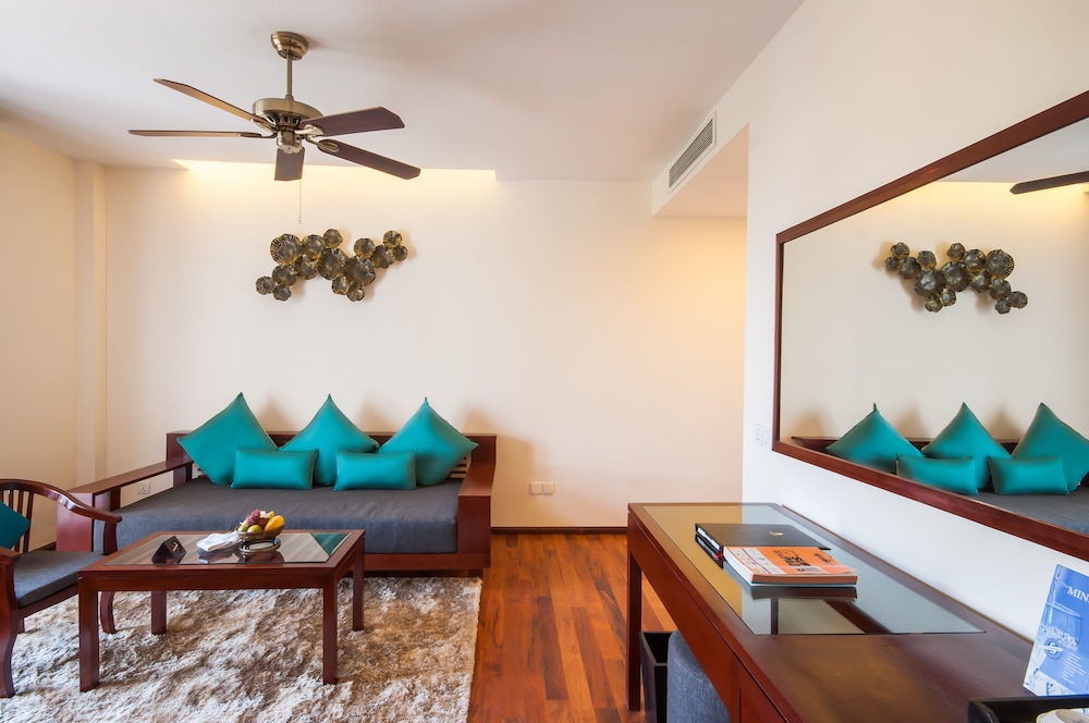 Lotus Blanc Resort 42/70