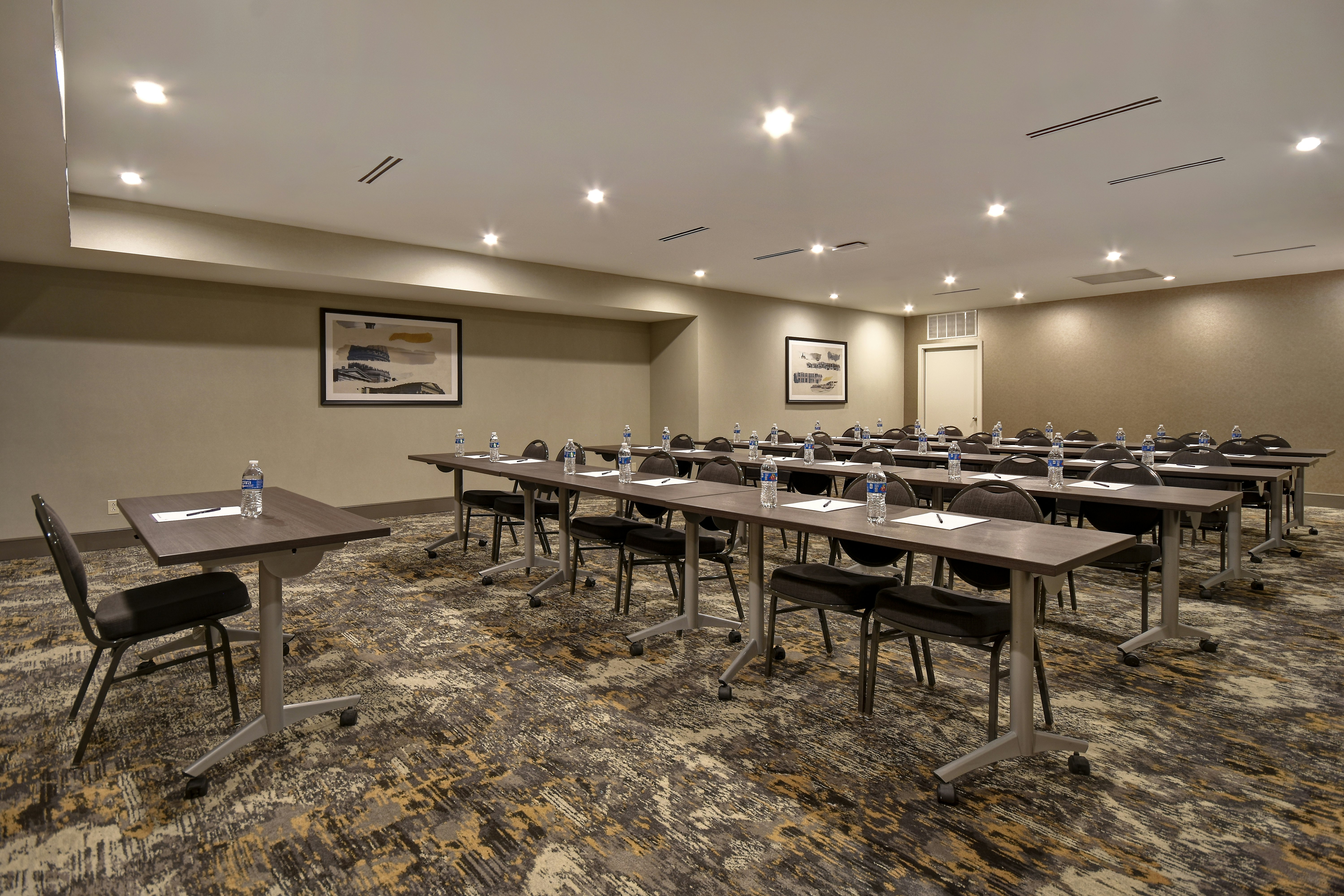 Doubletree By Hilton St Louis Airport Mo 55/59