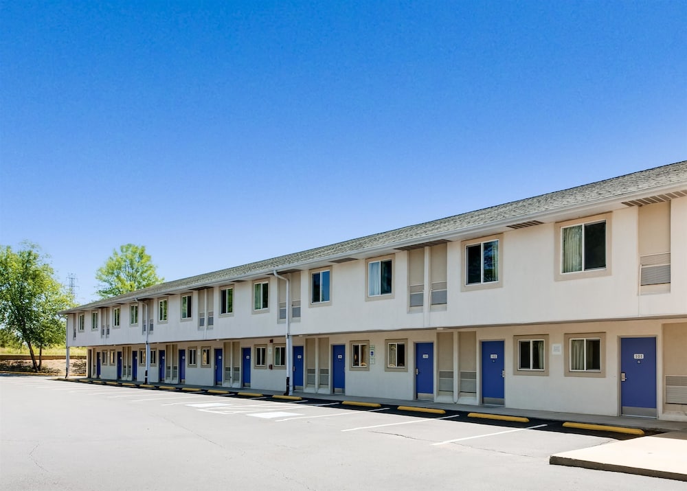 Motel6 Statesville, NC in STATESVILLE - NC