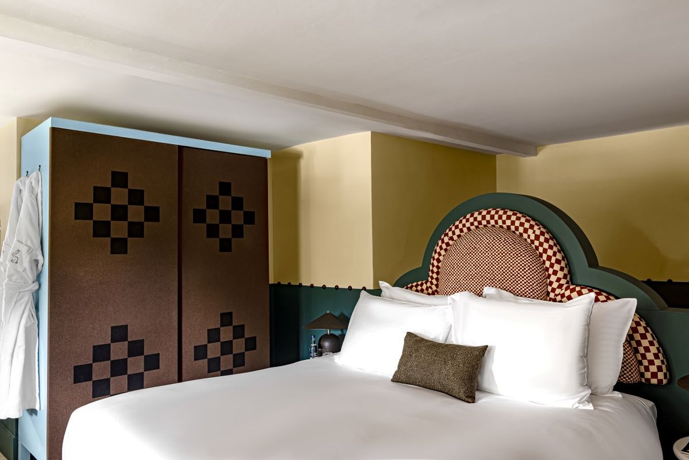 Cowley Manor 13/58