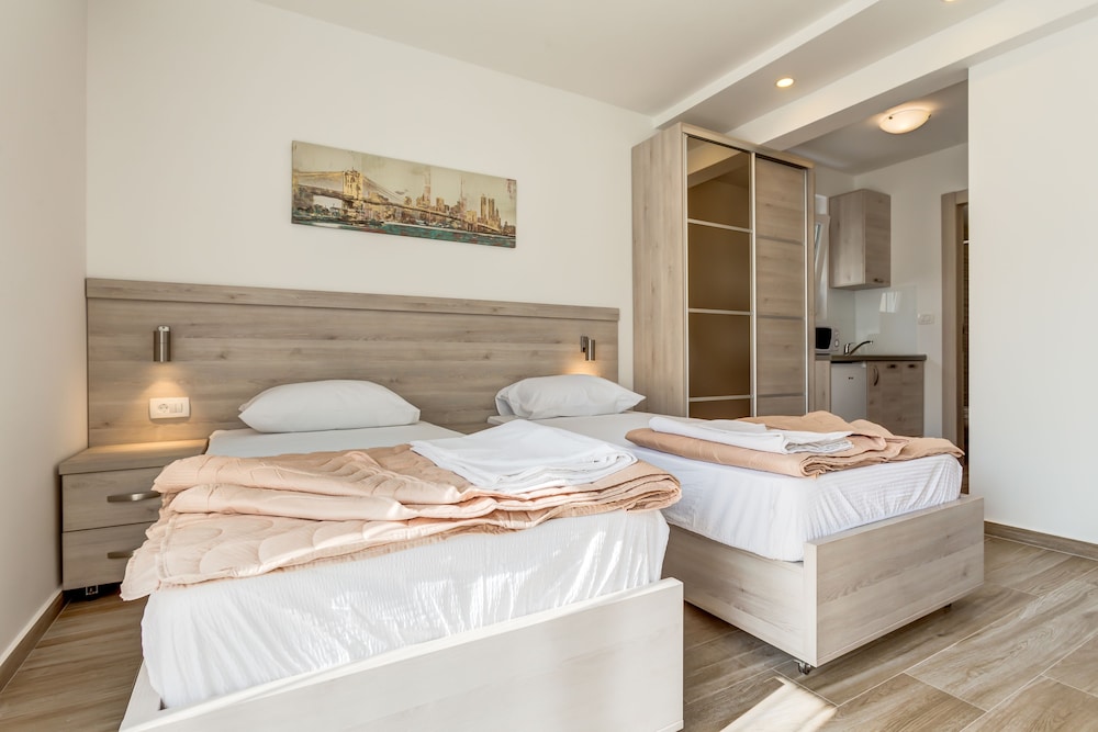 Almare Apartments Budva 10/50