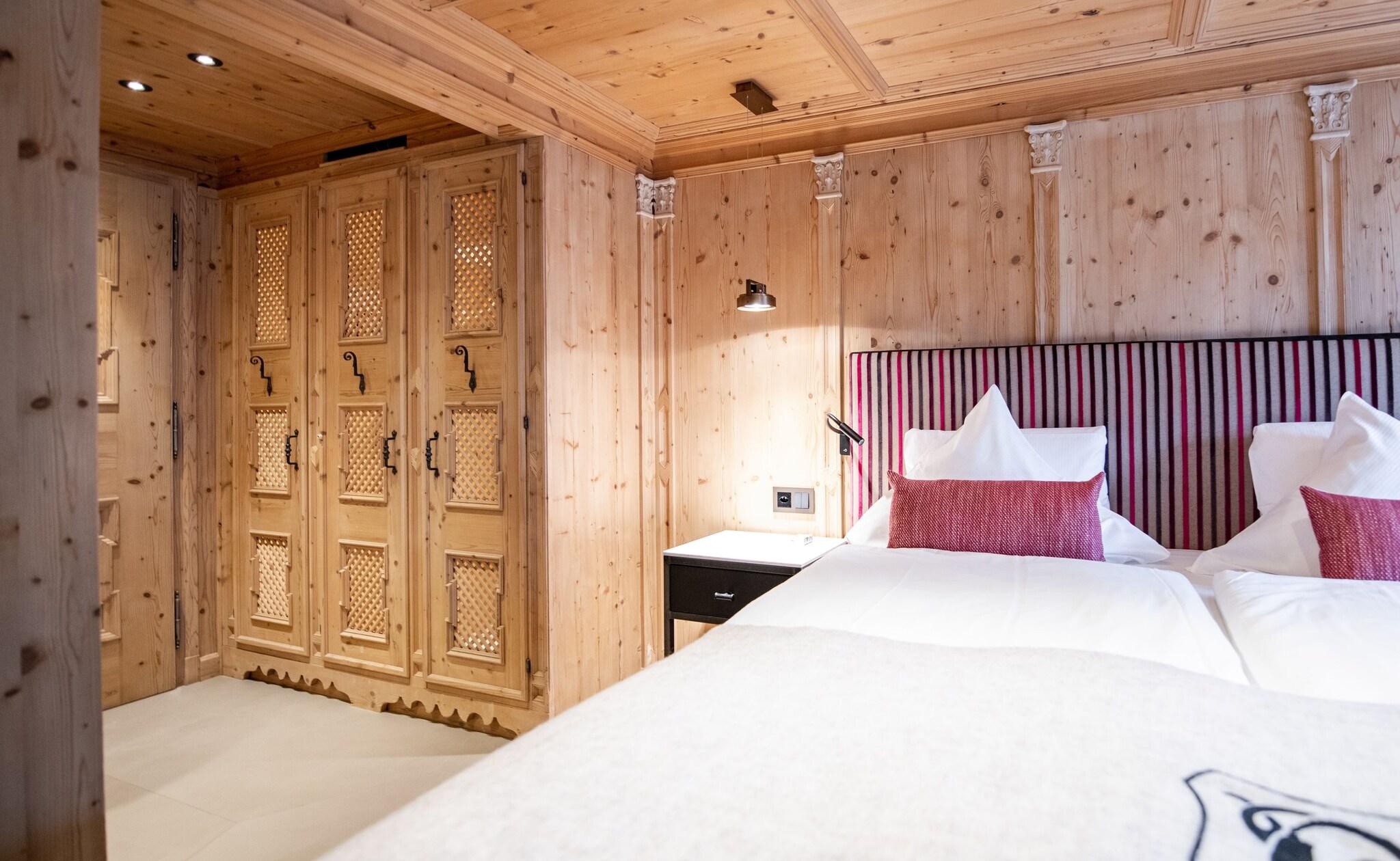 Chalet, Queen Bed