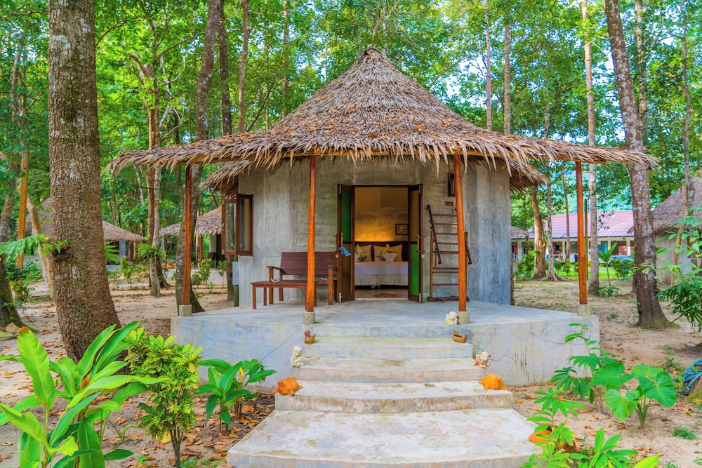 The Tropical Hideaway Kohchang 4/52