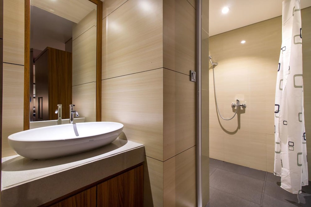 KUTABEX BEACH FRONT HOTEL 23/53