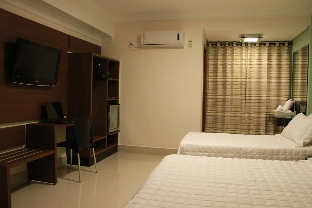Hotel Saron 14/48