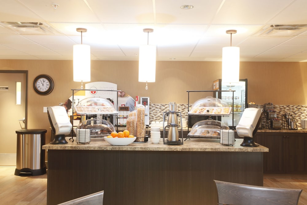 Pomeroy Inn Suites At Olds 53/59