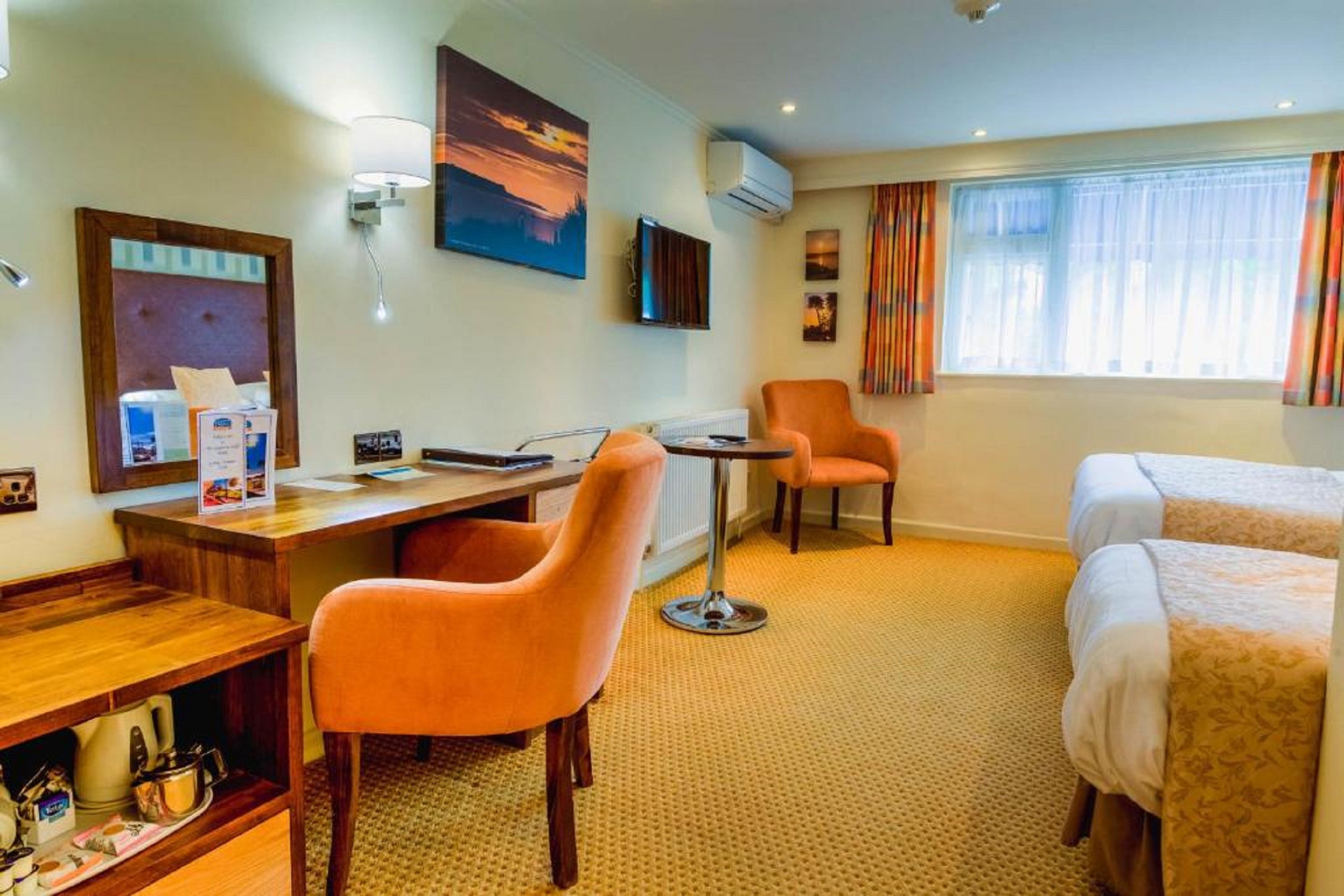 Langstone Cliff Hotel 52/80
