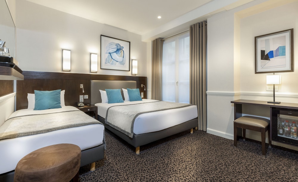 ROOM, TRIPLE
