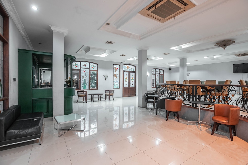 OYO 686 Bunga Karang Hotel 31/46