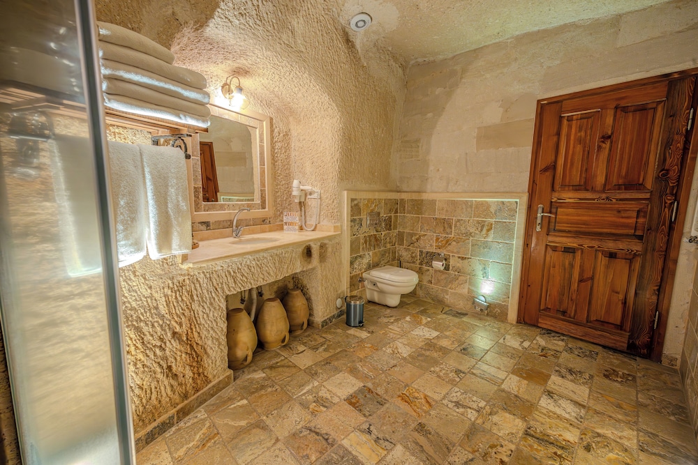 Osmanbey Cave Hotel 23/48