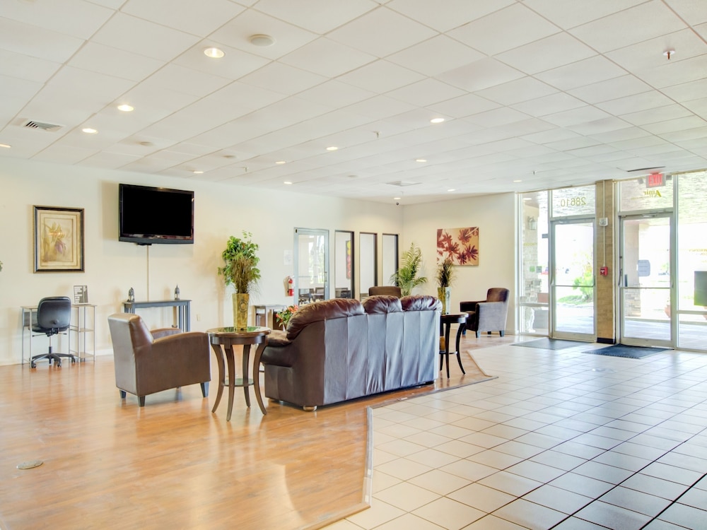OYO Hotel Dundee By Crystal Lake 29/50