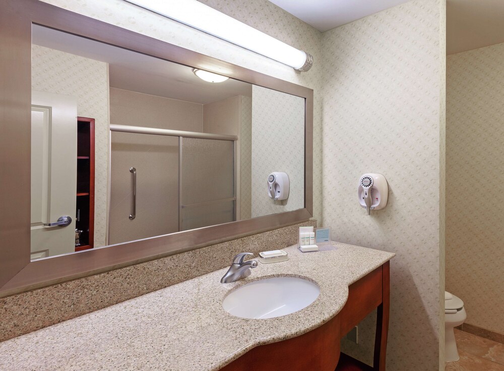 Hampton Inn Suites el Paso West 22/67