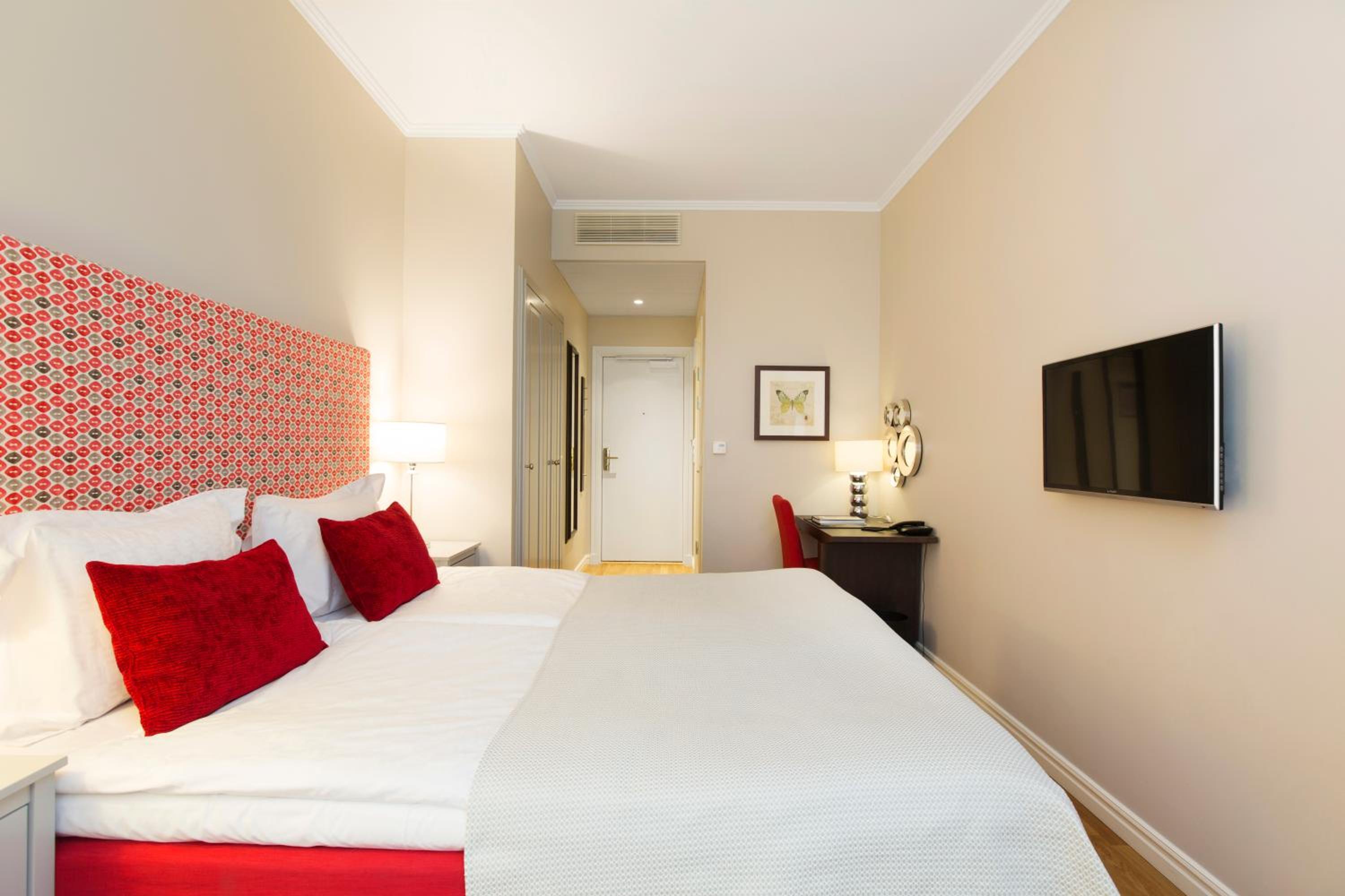 Superior, Double or Twin Bed