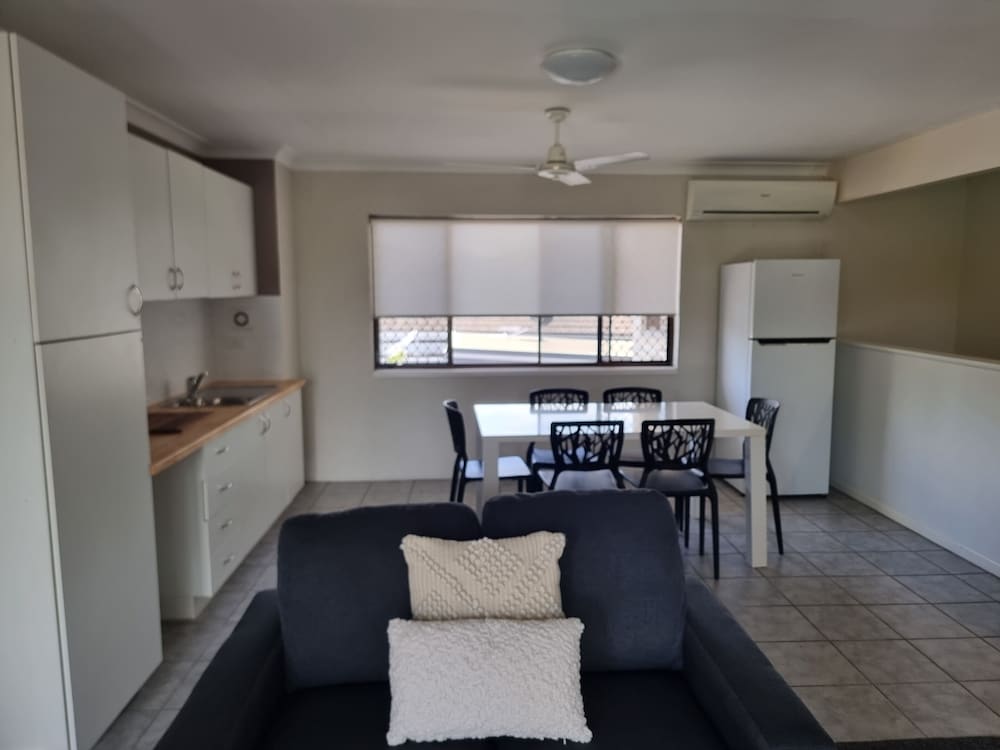 YAMBA SUN MOTEL 47/60