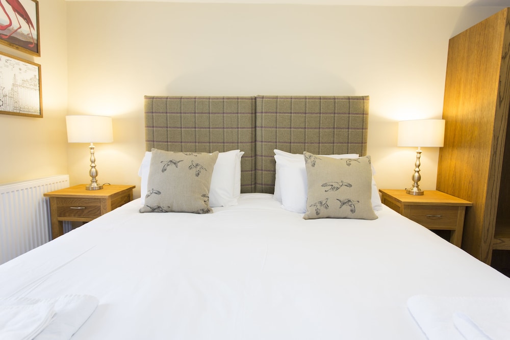 George Hotel 8/47