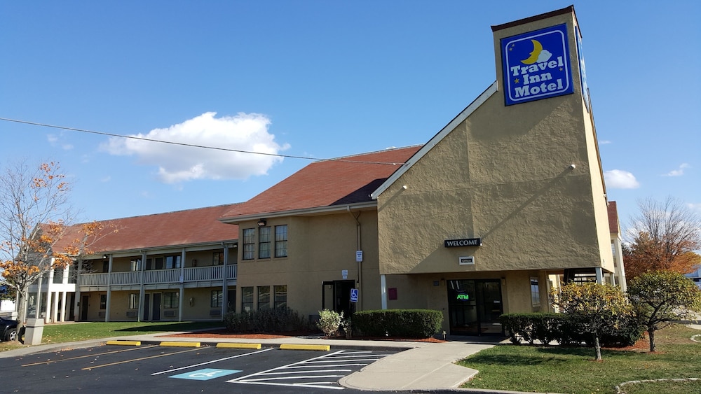 Travel Inn Motel 1/50