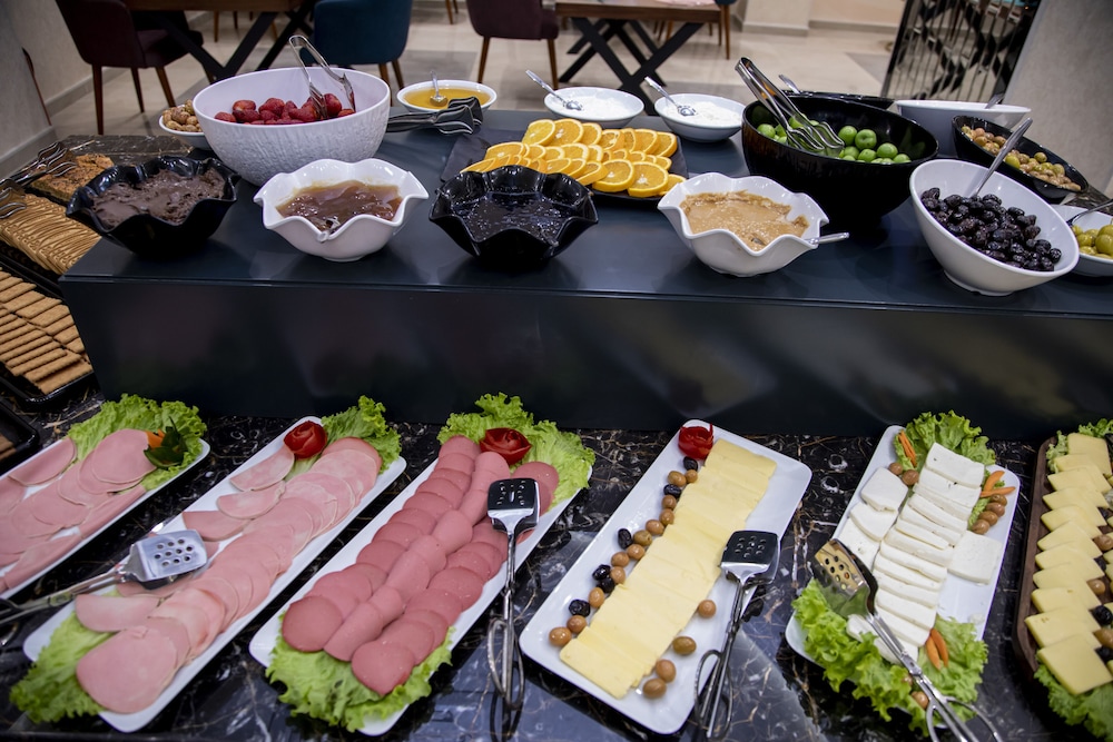 Essam Deluxe Hotel 35/50