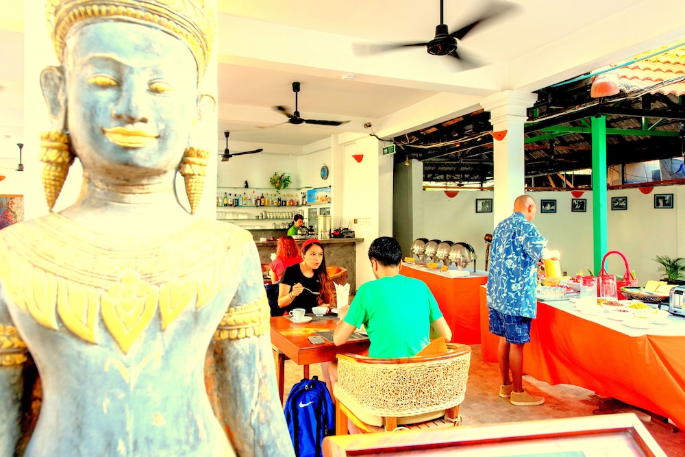 Residence Wat Damnak photo3