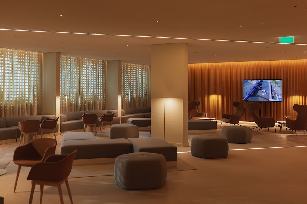 Lumen Hotel and The Lisbon Light Show 41/68