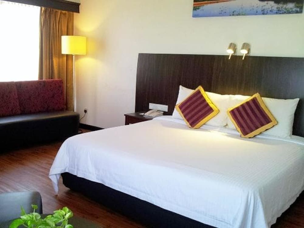 Hotel Grand Continental Kuantan 9/48