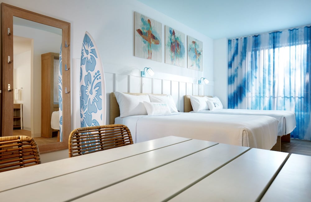 Universal's Endless Summer Resort - Surfside Inn and Suites 5/40