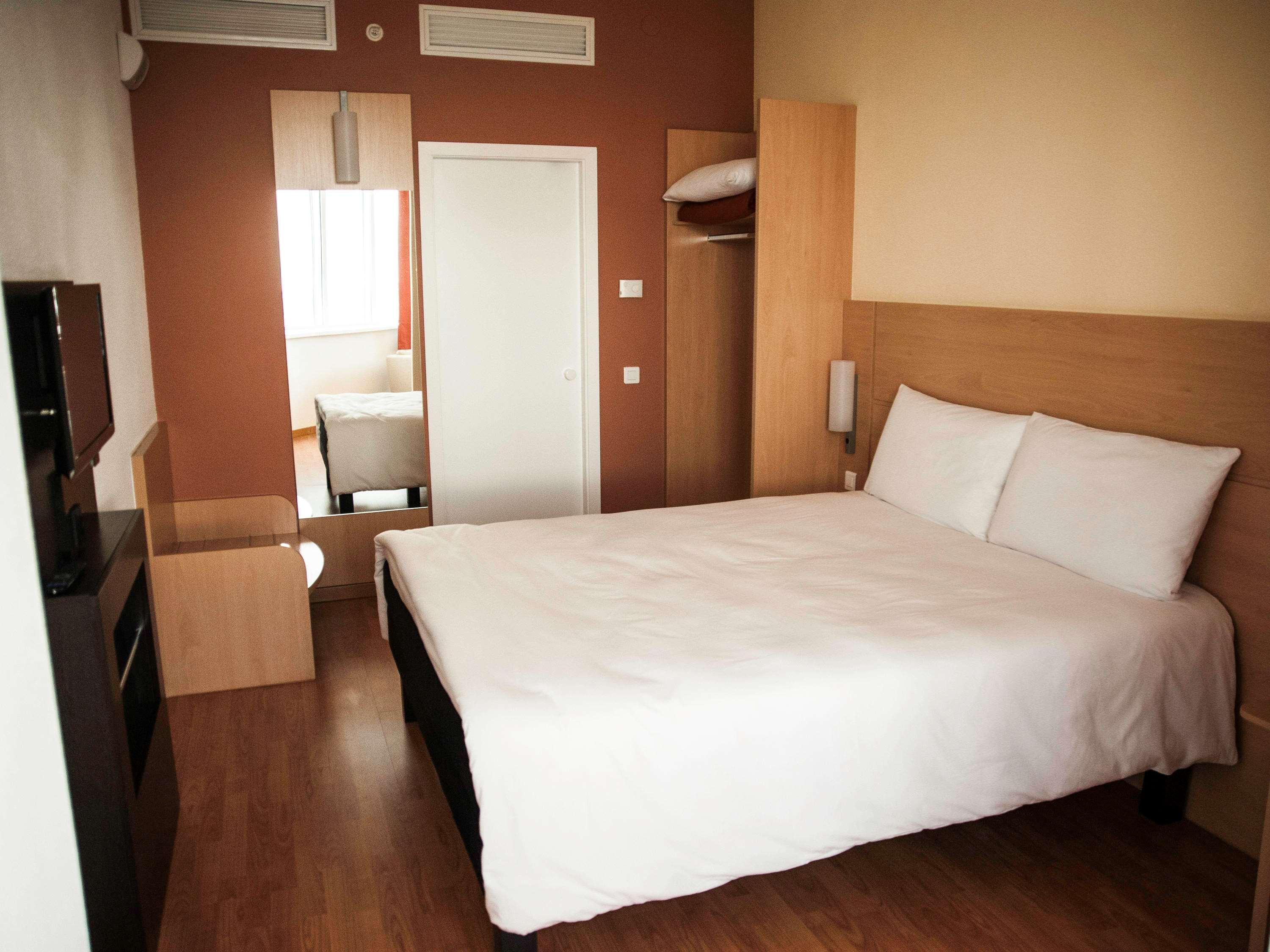 Luxury, Double Bed, City View