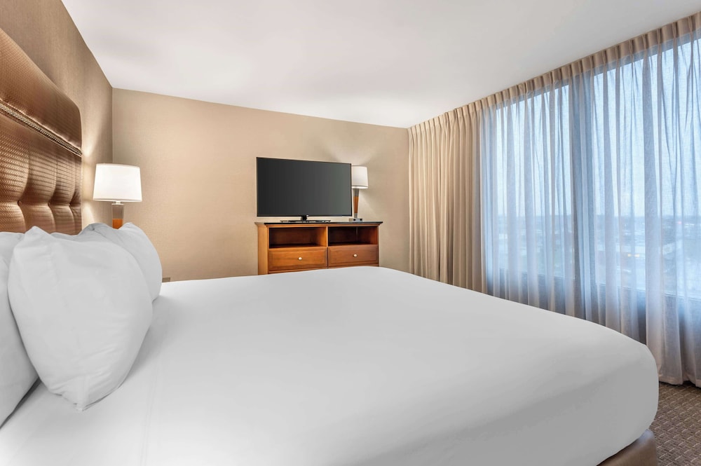 Drury Inn and Suites Champaign 17/50