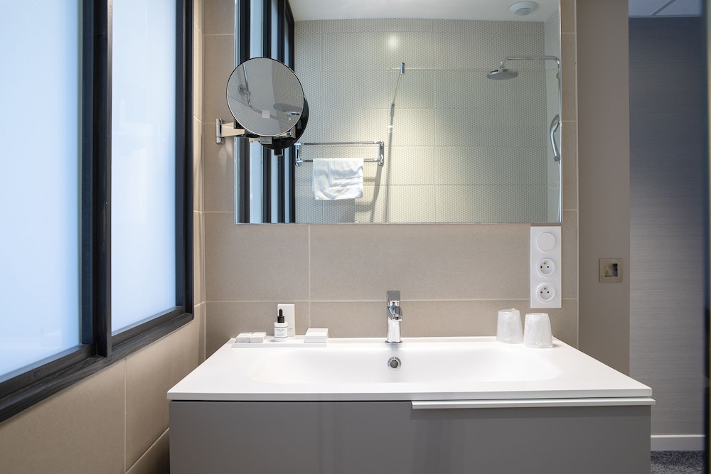 James Boutique Hotel 60/63