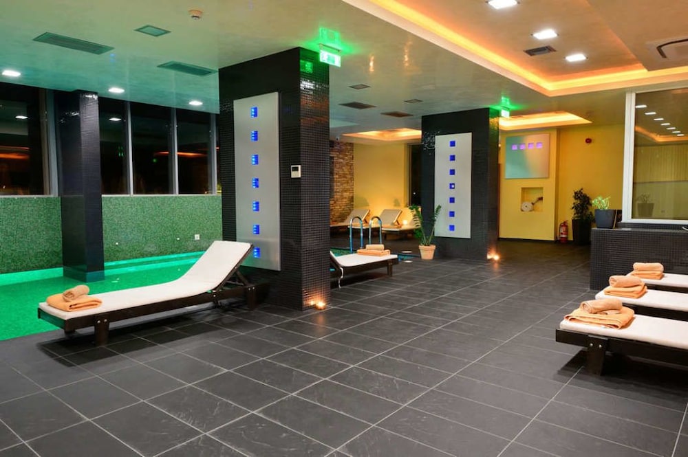 Royal Paradise Beach Resort And Spa 27/50