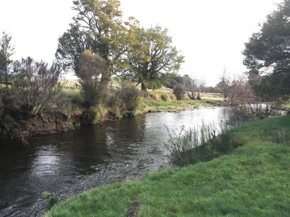 The River Lodge 59/65