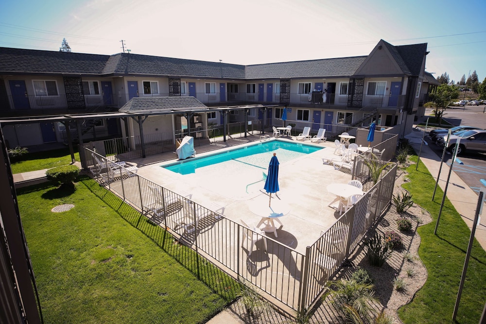 Motel6 Sacramento, CA - Central 38/43