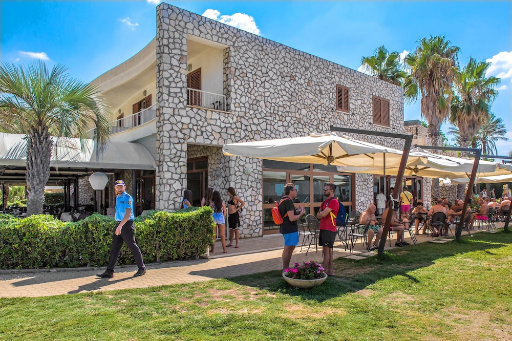 Club Residence La Castellana Mare 45/63