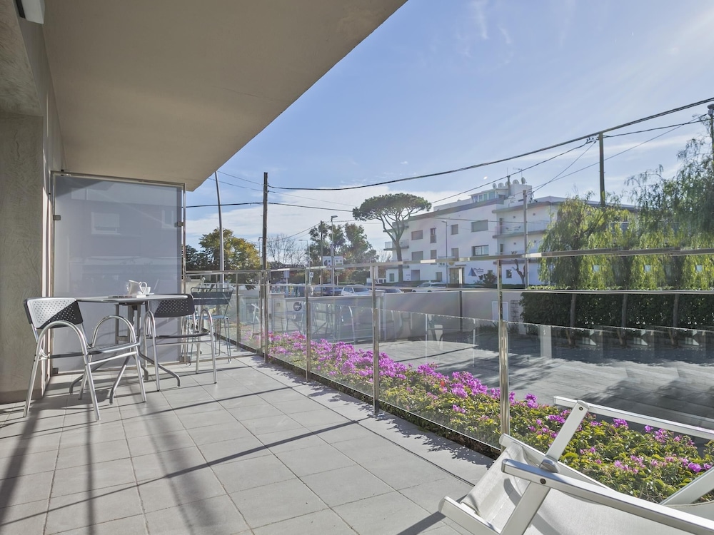 Castellmar Apartments 31/57