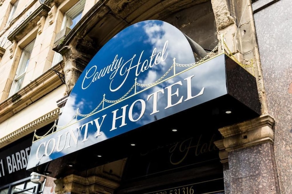 The County Hotel 3/62