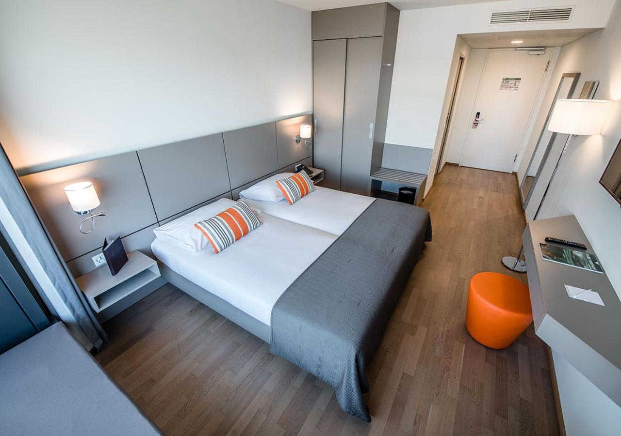 Superior, King Bed